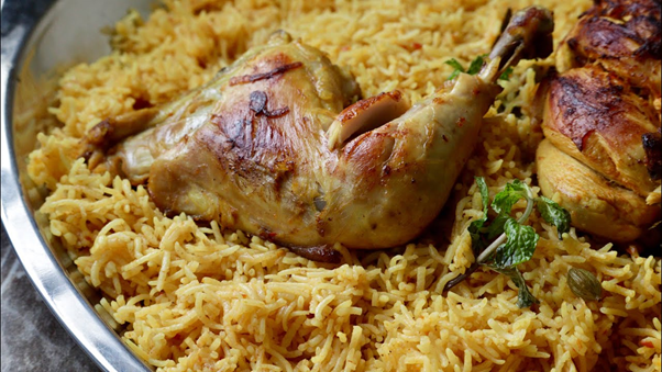 Famous food in Oman: Majboos - Packupyourbags